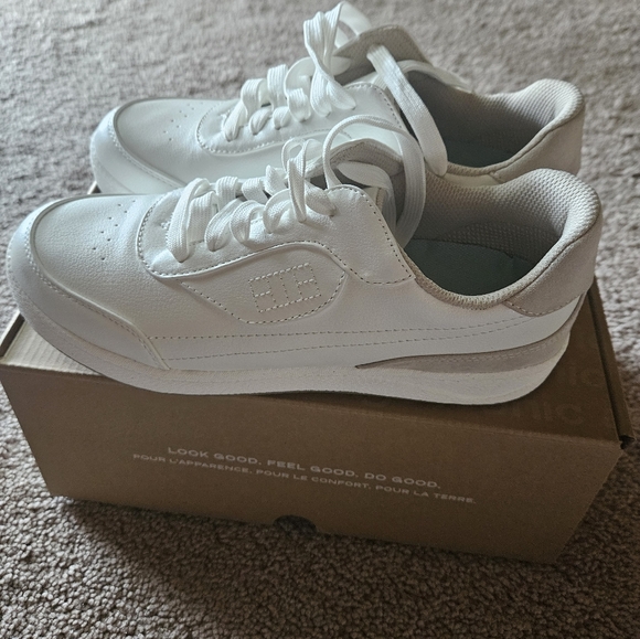 Women's Dink It Pickleball Court Sneaker - Picture 5 of 7